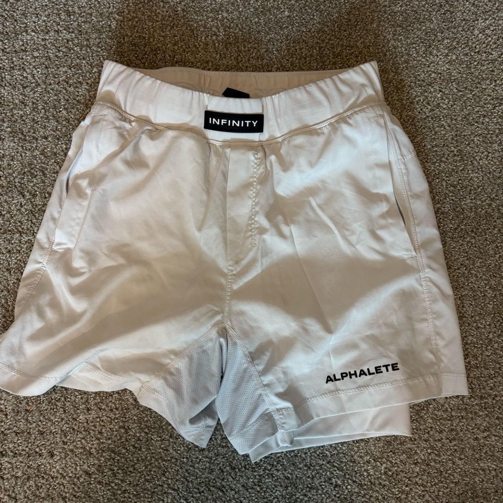 Men’s Alphalete Infinity Athletic Shorts Lined White Size Small
